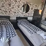 Sárkány Lak Budapestnél Hébergement de vacances