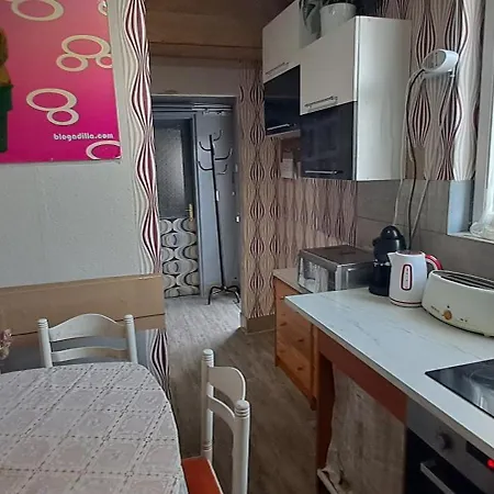 Sarkany Lak Budapestnel Semesterbostad Budapest